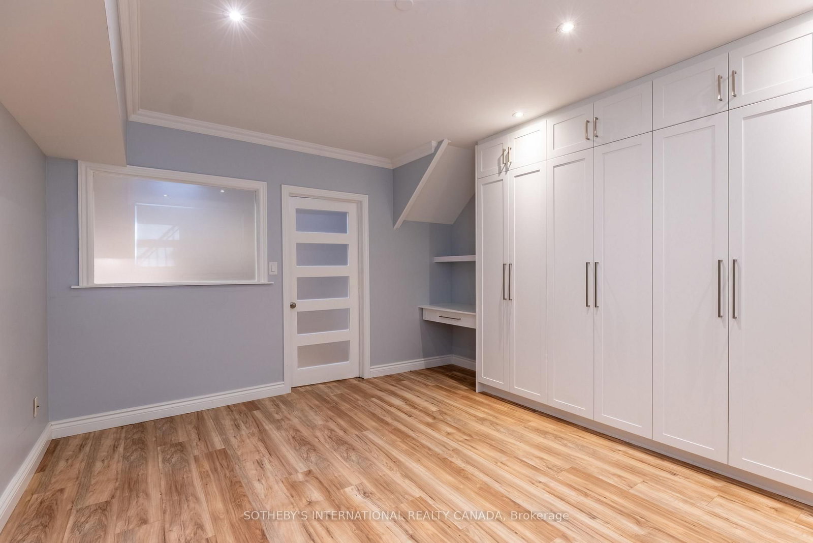 960A The Queensway • Toronto, ON photo 38
