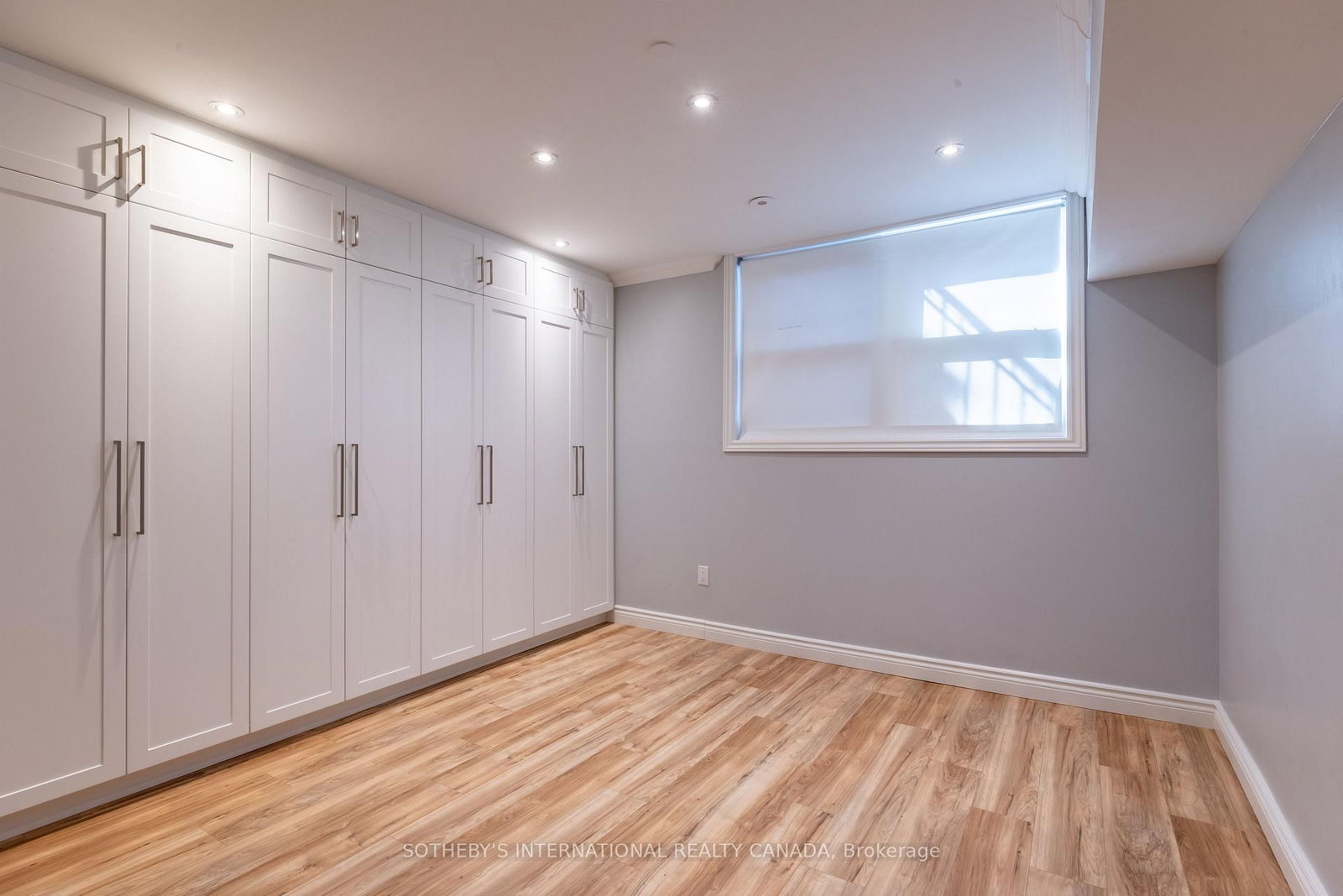 960A The Queensway • Toronto, ON photo 39