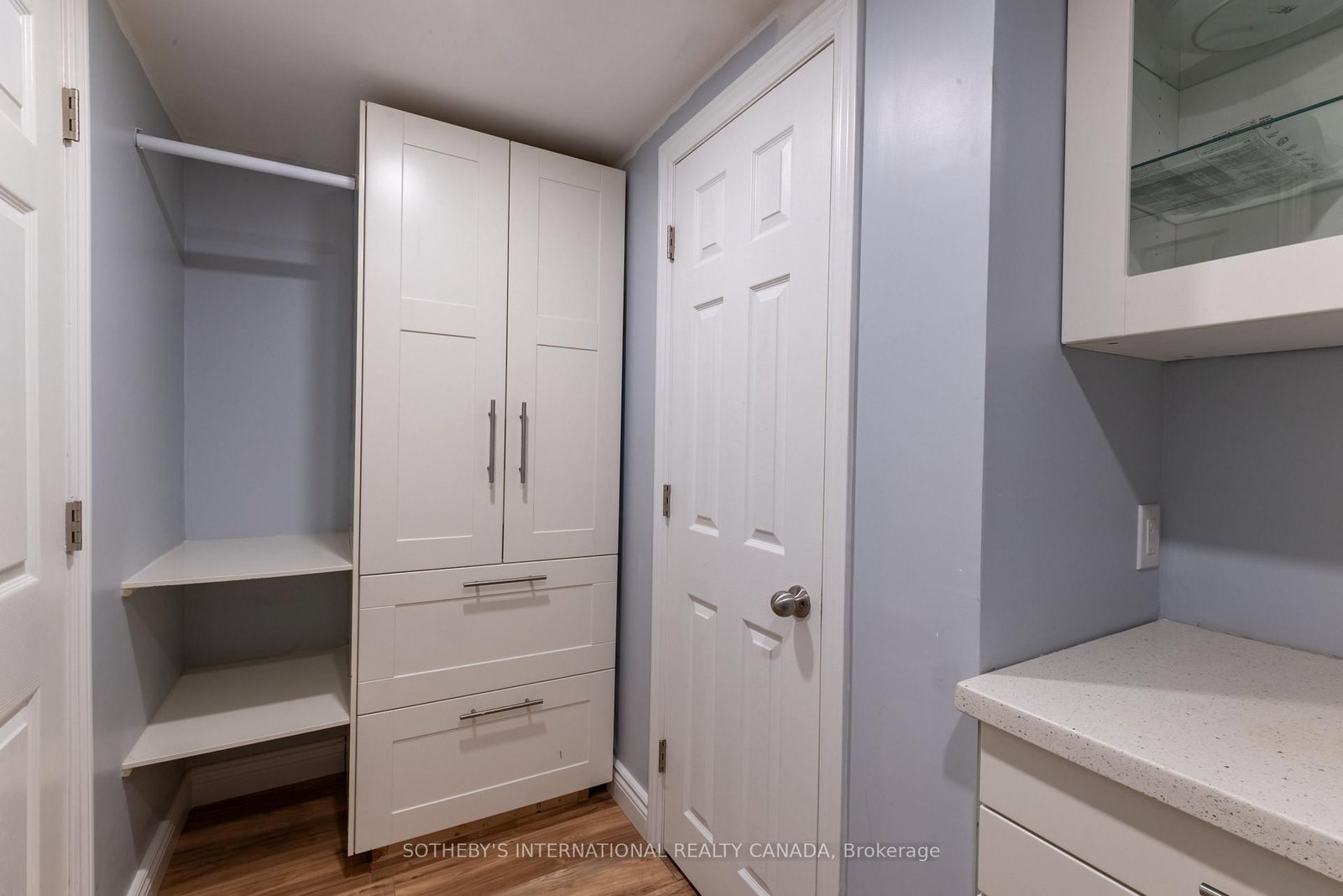 960A The Queensway • Toronto, ON photo 45