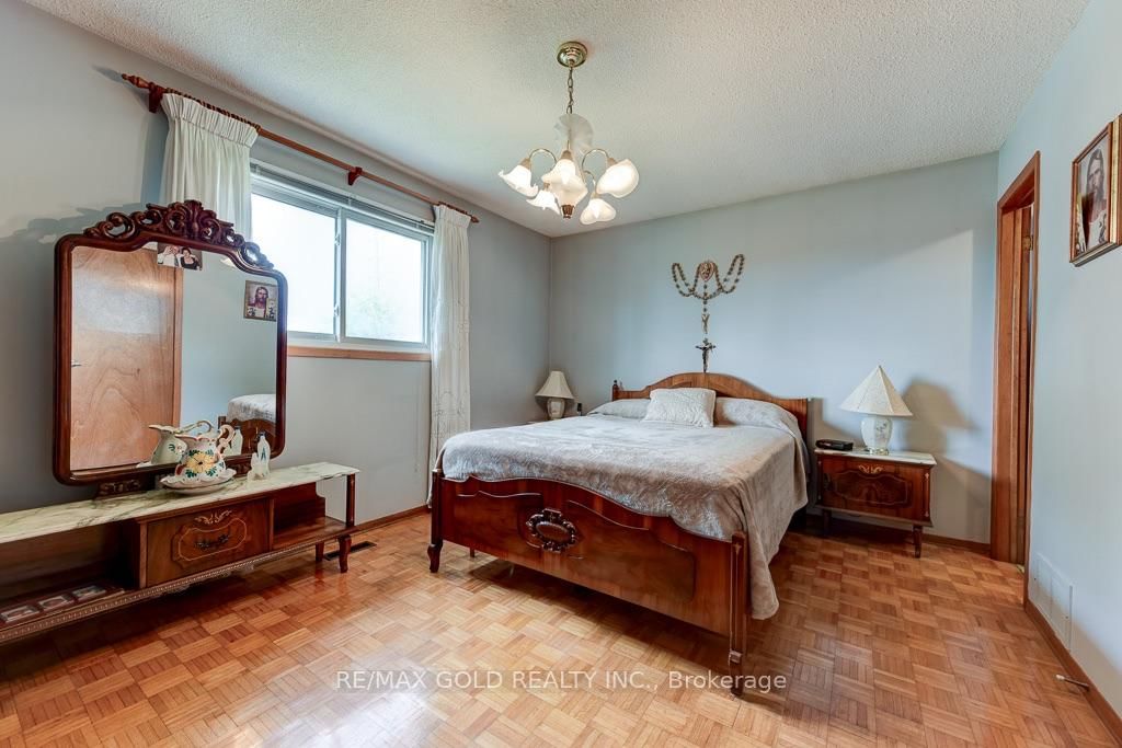 70 Malcolm Crescent • Brampton, ON photo 21