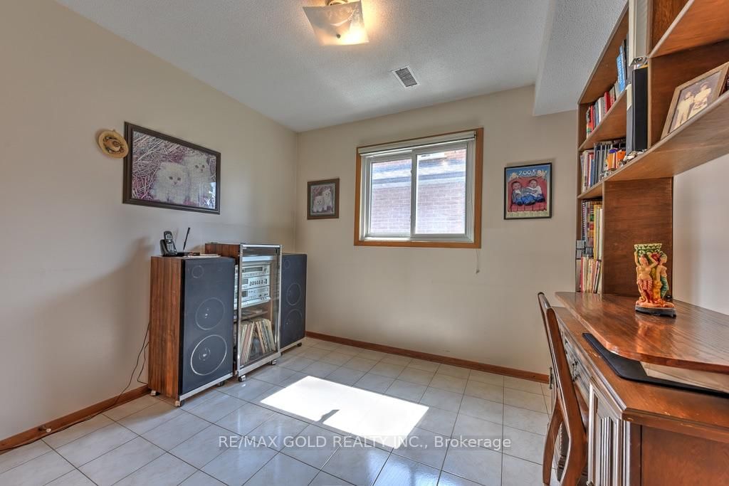 70 Malcolm Crescent • Brampton, ON photo 30