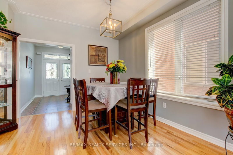 35 Hardgate Crescent