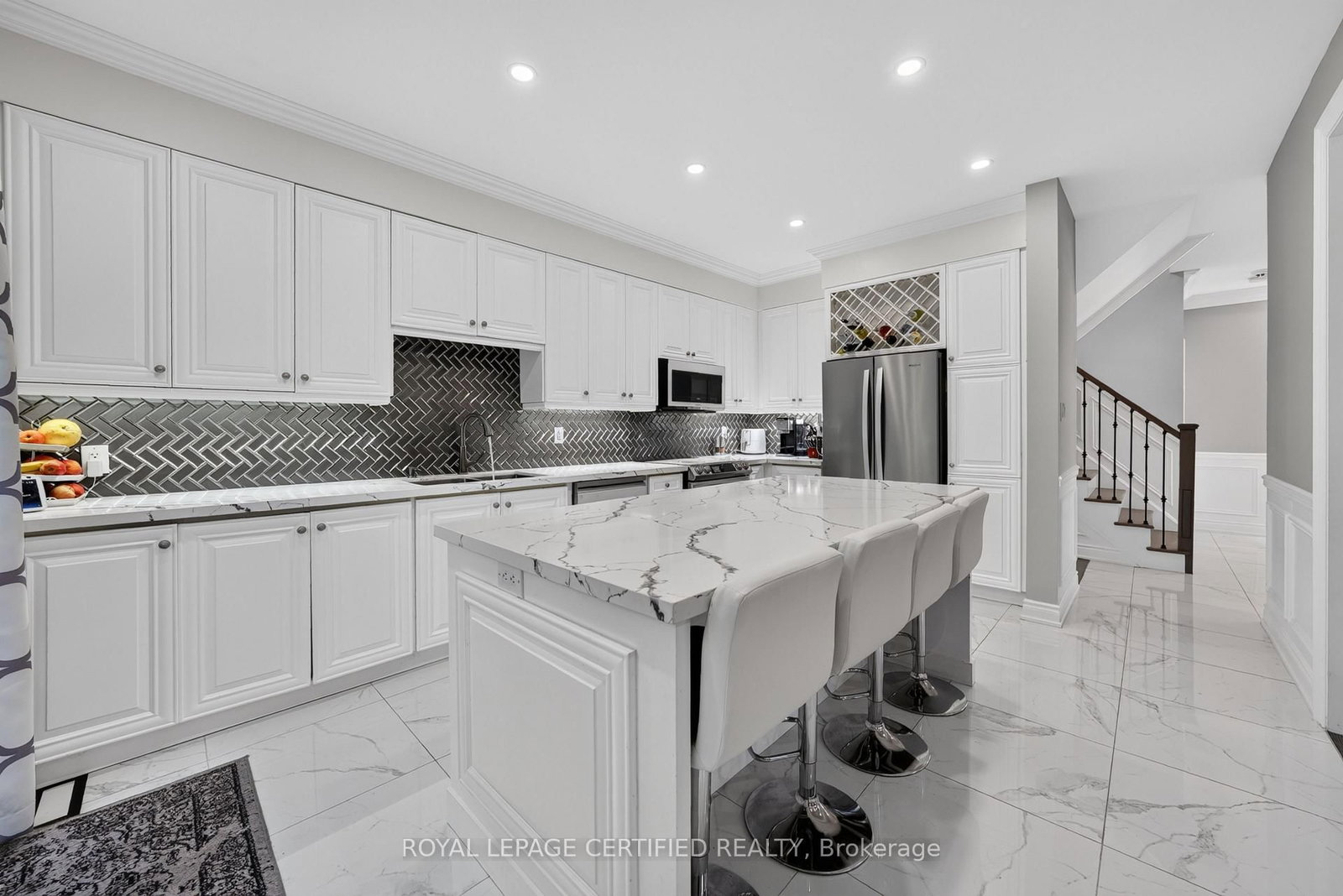 2561 Grand Oak Trail • Oakville, ON photo 21