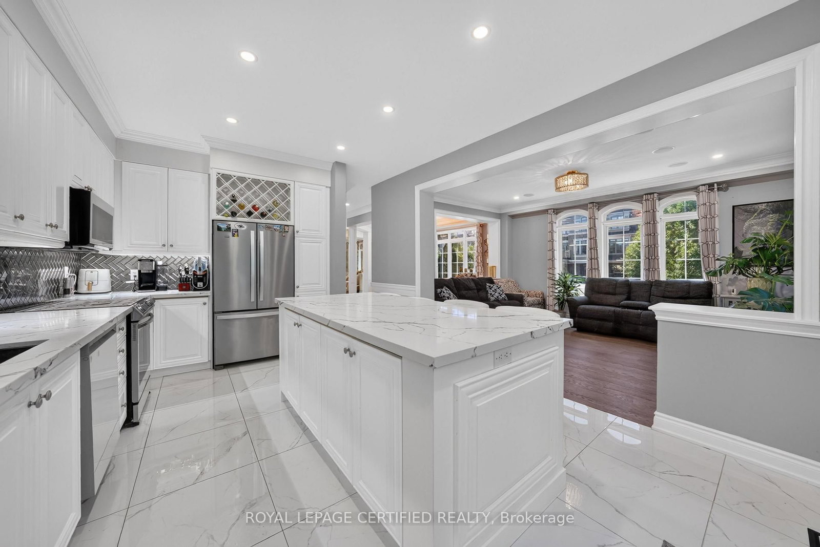 2561 Grand Oak Trail • Oakville, ON photo 22