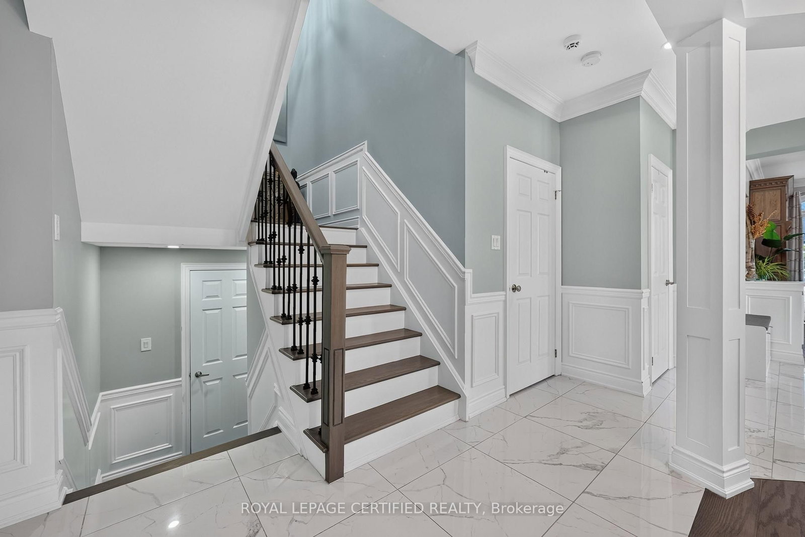 2561 Grand Oak Trail • Oakville, ON photo 31