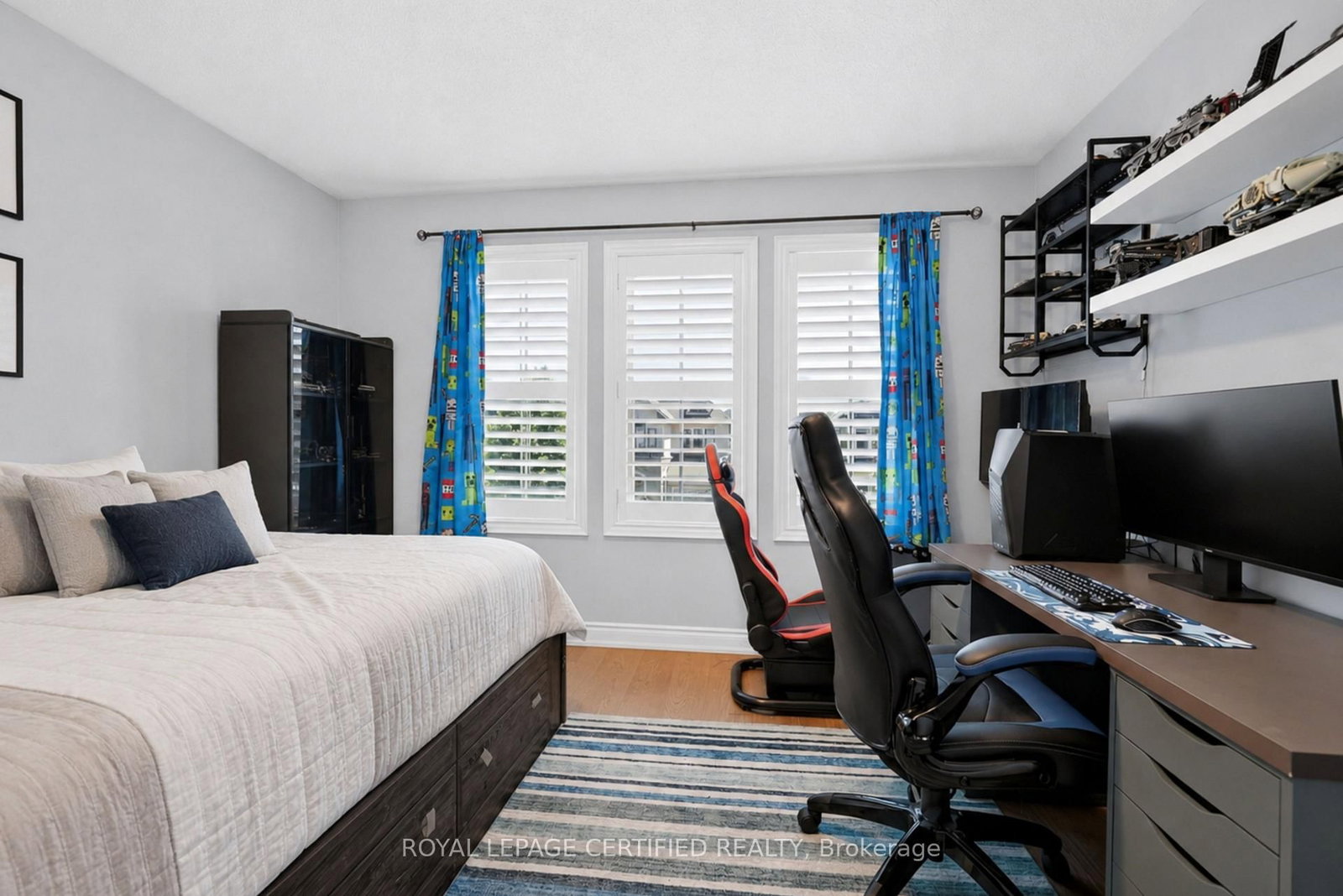 2561 Grand Oak Trail • Oakville, ON photo 43