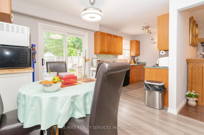 6 Lauderdale Brampton,ON L6V 2B7 — Photo 12