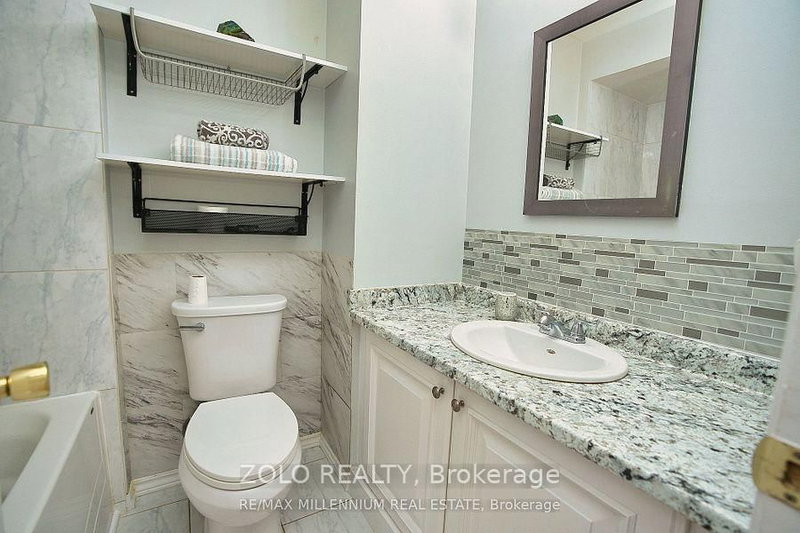 2700 Battleford Mississauga,ON L5N 2V9 — Photo 13