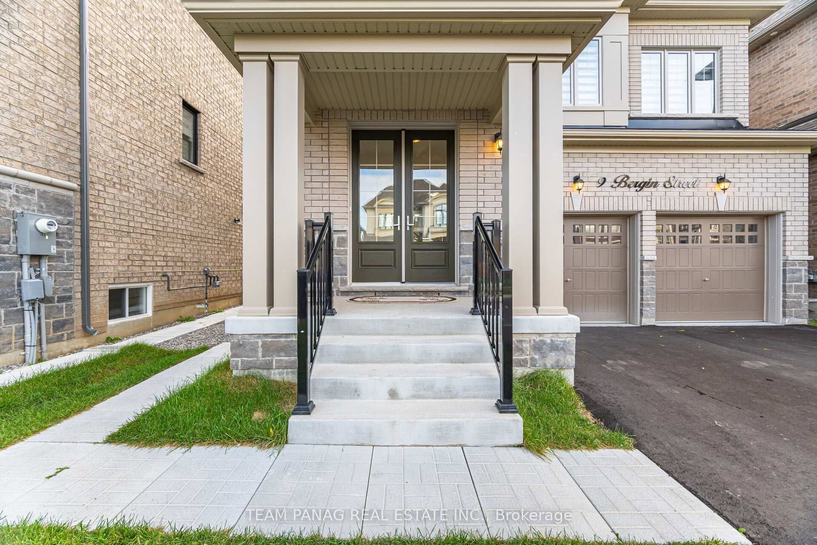 9 Bergin Street • Brampton, ON photo 4