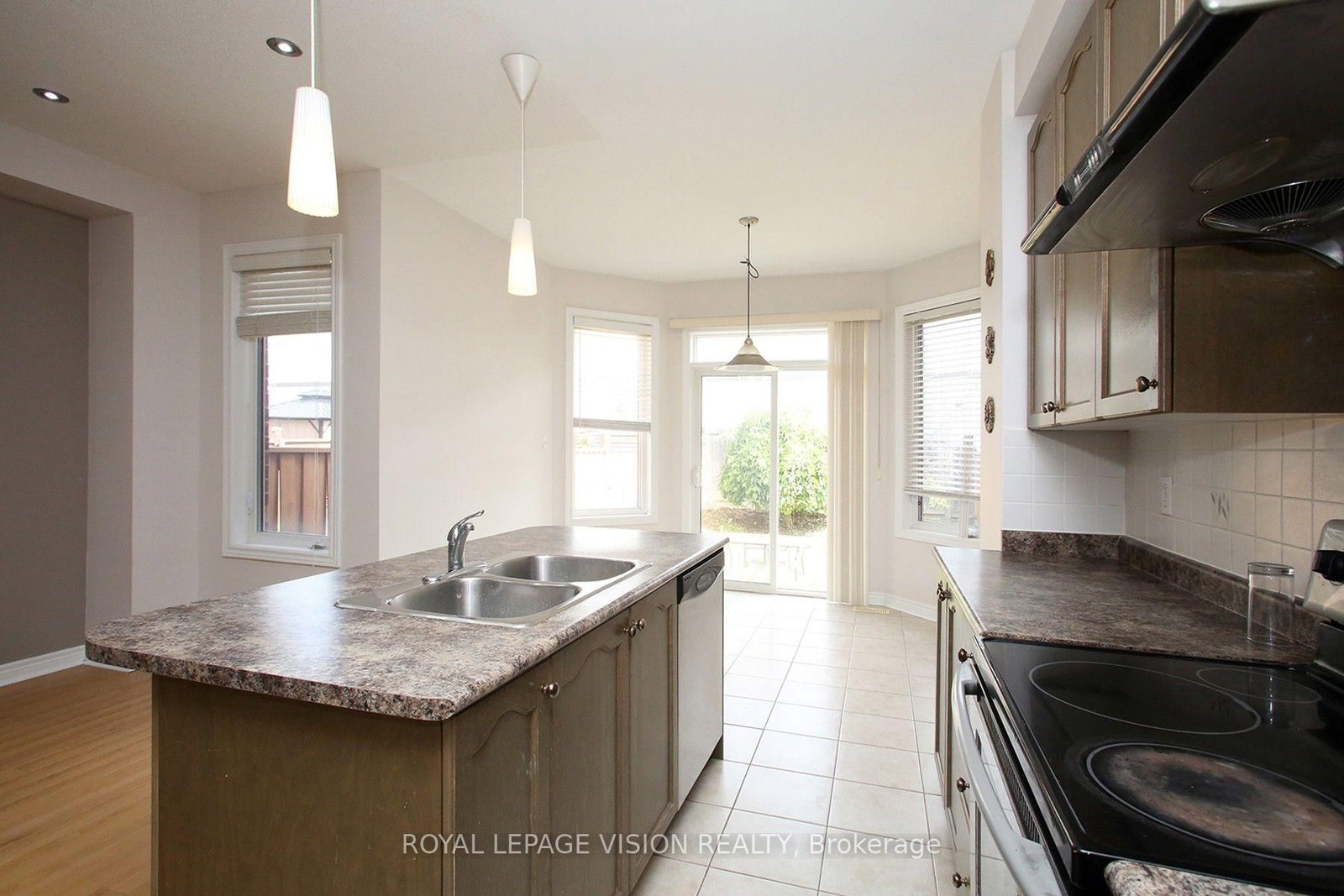 5559 Bonnie Street • Mississauga, ON photo 11