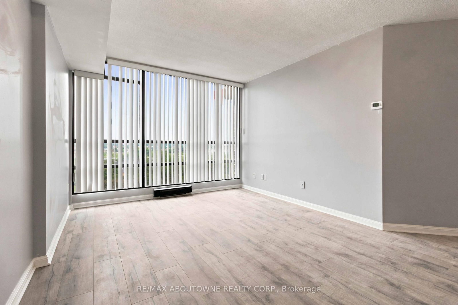 45 Kingsbridge Garden Circle • #901 • Mississauga, ON photo 13