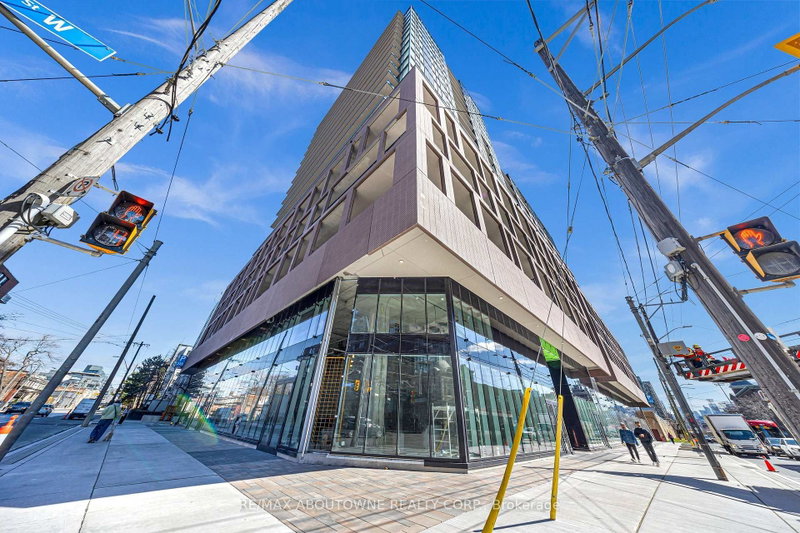 425 - 285 Dufferin Street W
