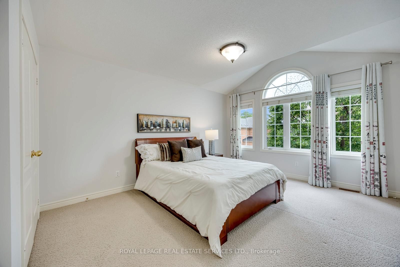2249 Glazebrook Circle • Oakville, ON photo 30