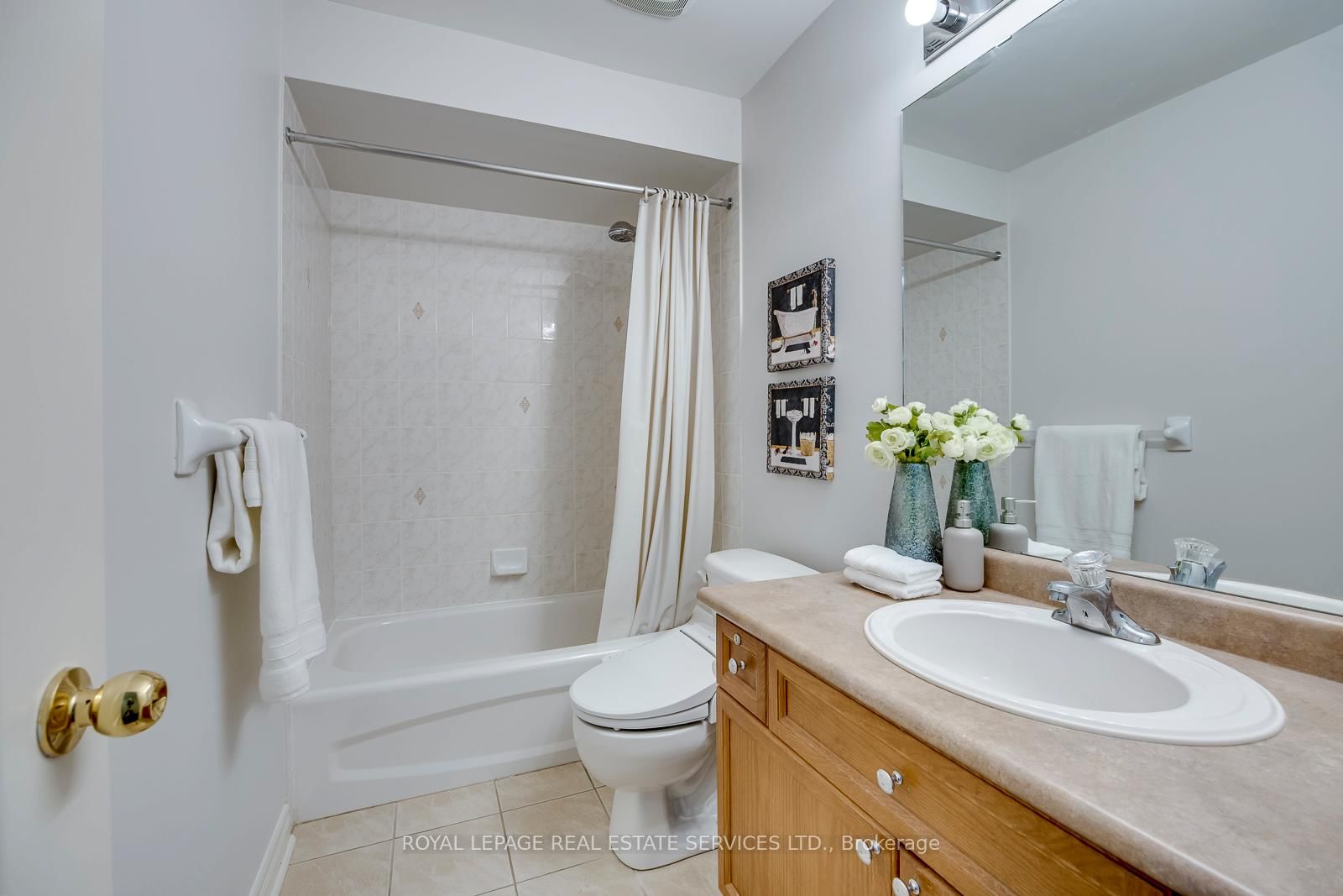 2249 Glazebrook Circle • Oakville, ON photo 32