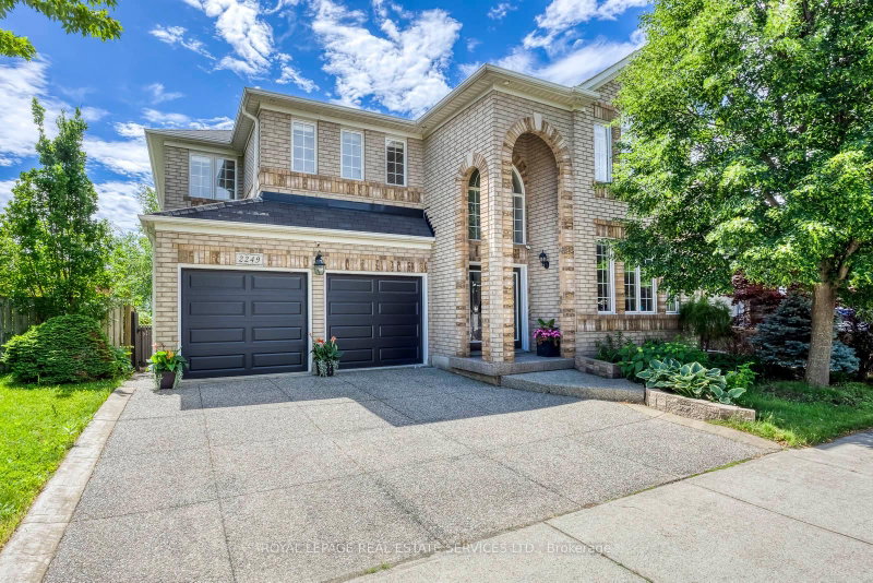 2249 Glazebrook Oakville,ON L6M 5B5 — Photo 4