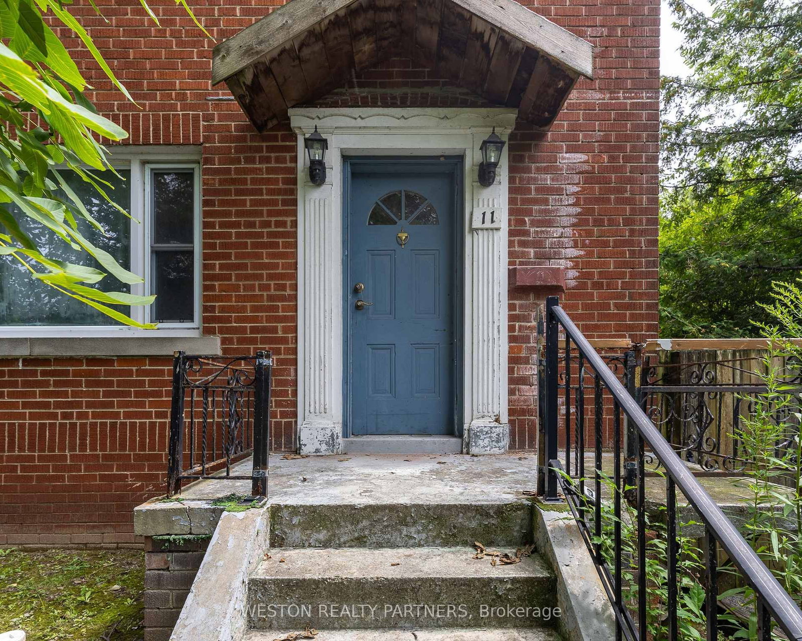 11 Thirty-Sixth Street • Toronto, ON photo 4