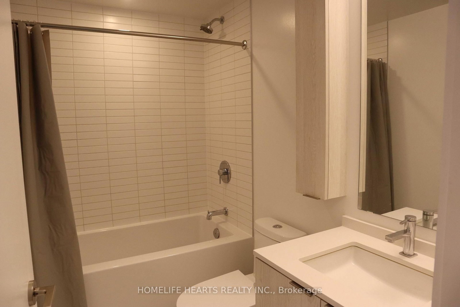 86 Dundas Street E • #421 • Mississauga, ON photo 15