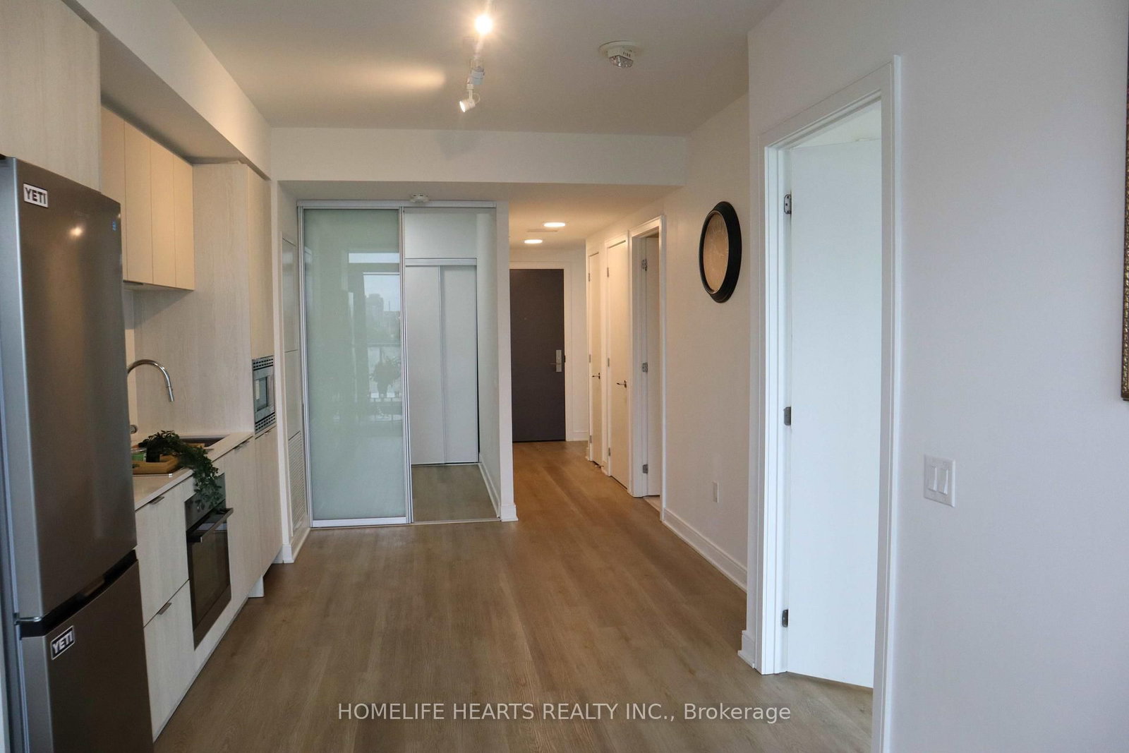 86 Dundas Street E • #421 • Mississauga, ON photo 6