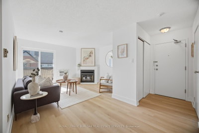 1450 Glen Abbey Gate • #532 • Oakville, ON photo 2
