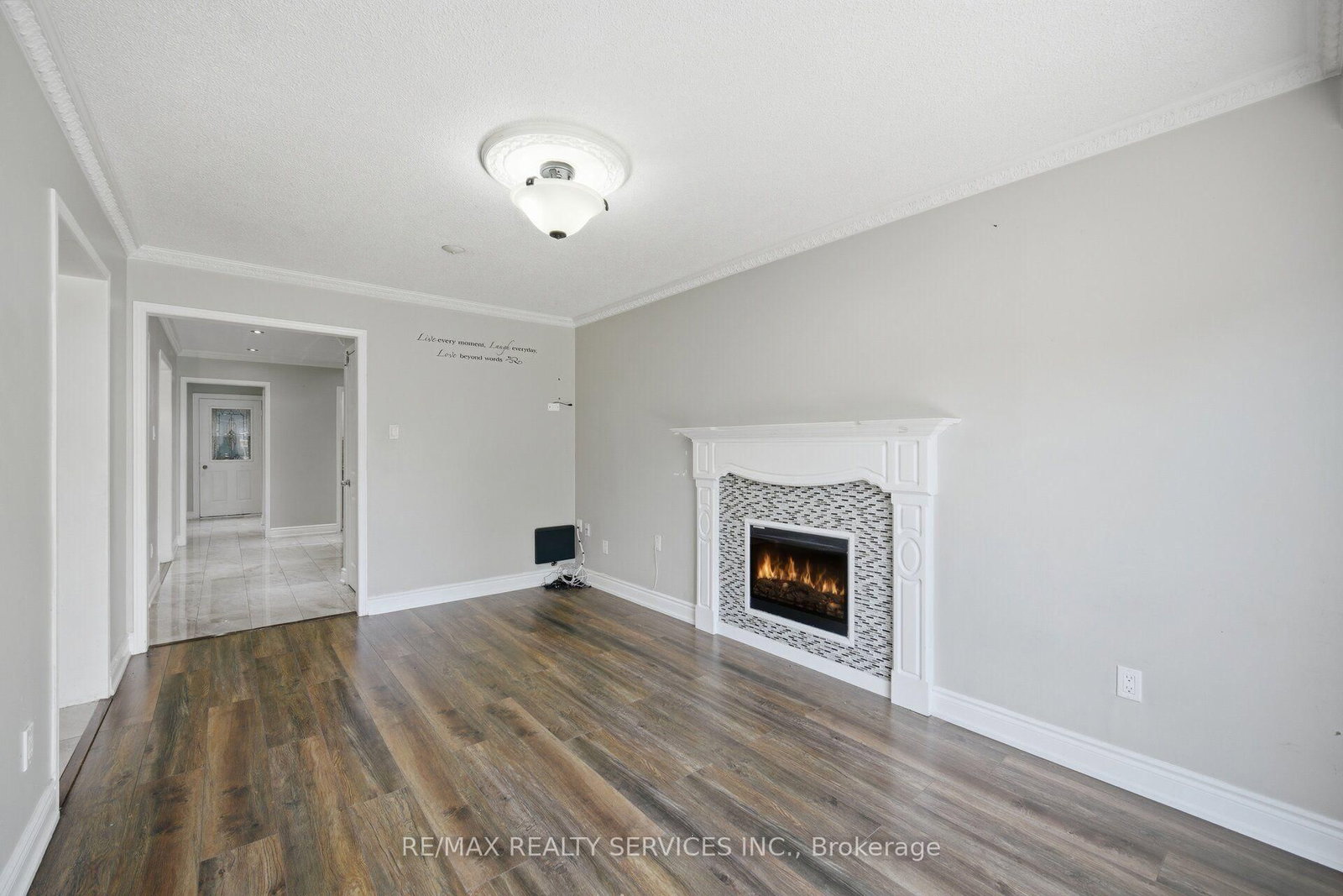 92 Tulip Drive • Brampton, ON photo 3