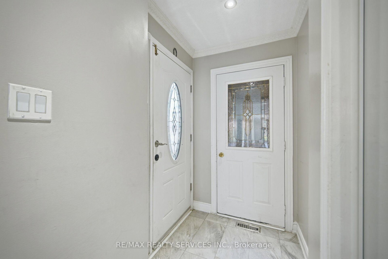 92 Tulip Drive • Brampton, ON photo 8