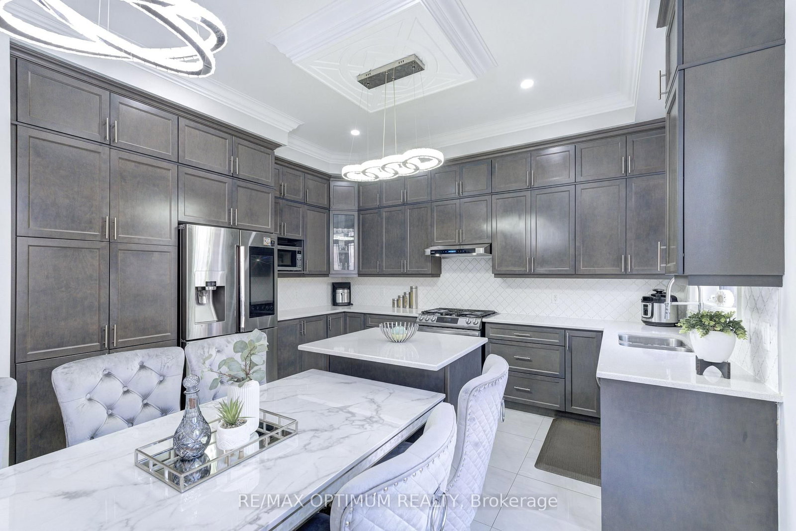 8 Lyle Way • Brampton, ON photo 12