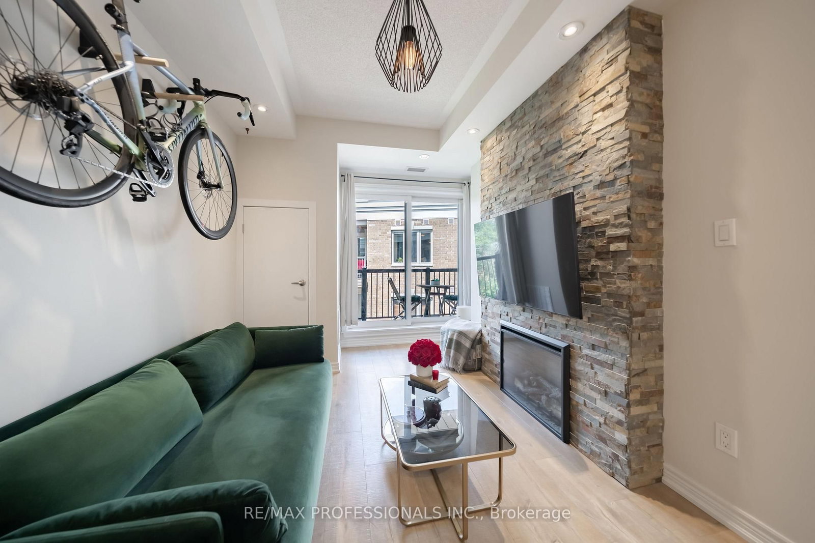 73 Washington Avenue • #405 • Oakville, ON photo 5