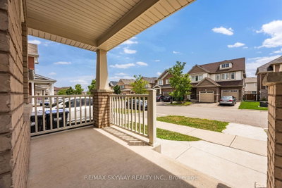 92 Stedford Crescent • Brampton, ON photo 4