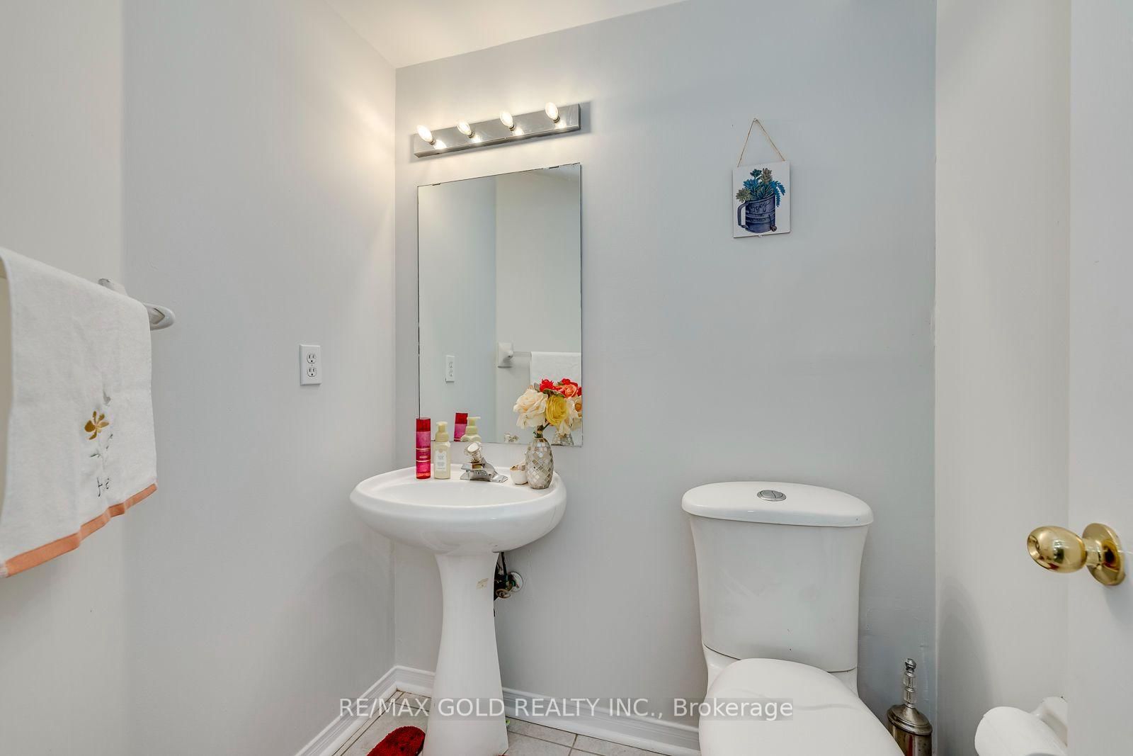 911 Golden Farmer Way • Mississauga, ON photo 14