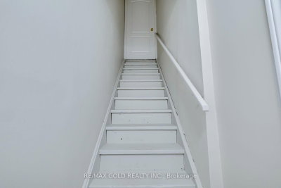 911 Golden Farmer Mississauga,ON L5W 1A8 — Photo 29