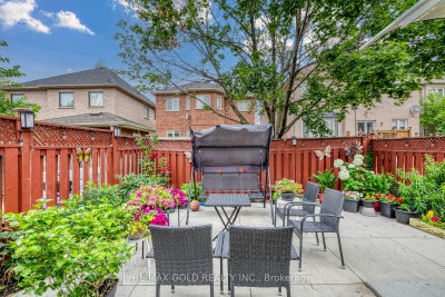 911 Golden Farmer Mississauga,ON L5W 1A8 — Photo 48
