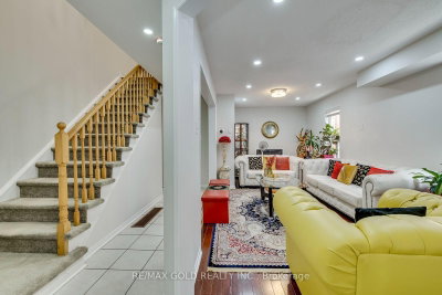 911 Golden Farmer Way • Mississauga, ON photo 6