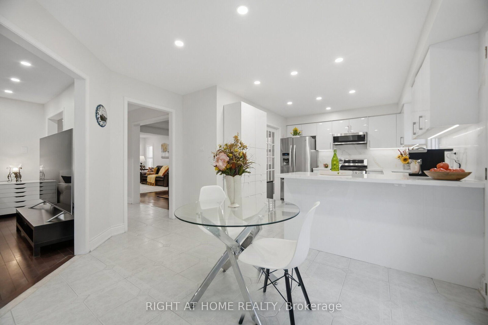 6379 Alderwood Trail • Mississauga, ON photo 15