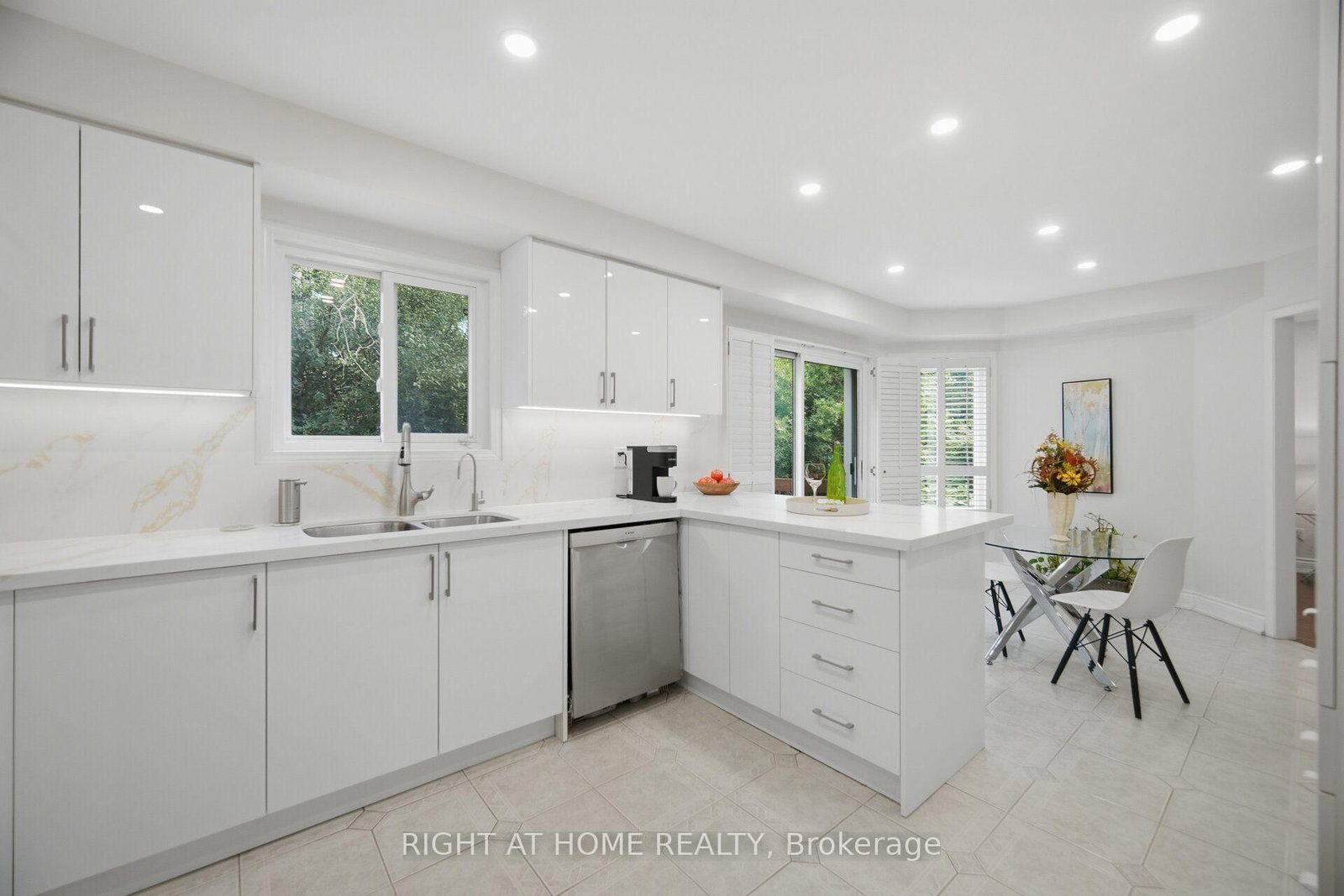 6379 Alderwood Trail • Mississauga, ON photo 17