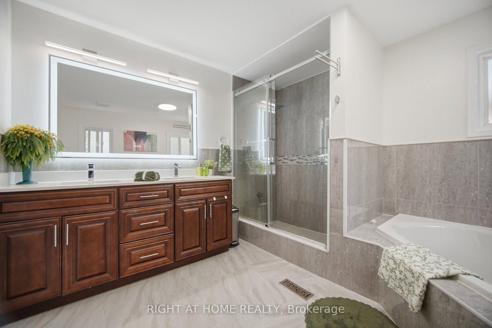 6379 Alderwood Trail • Mississauga, ON photo 32