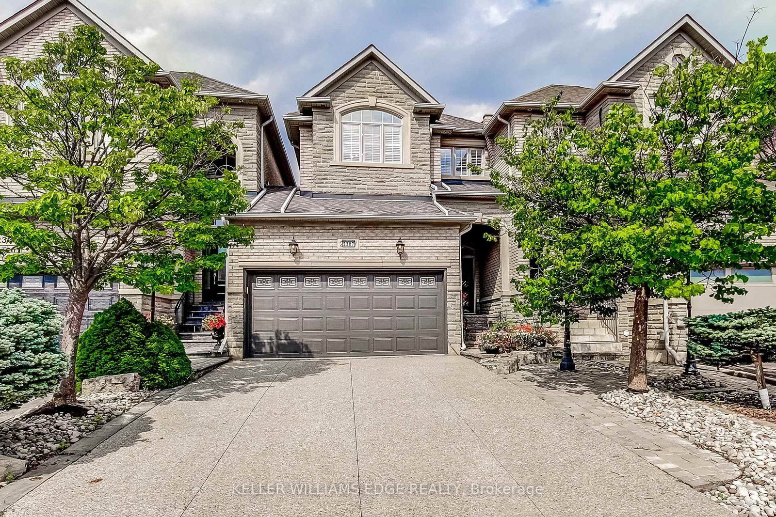 2307 Woodfield Road • Oakville, ON photo 1
