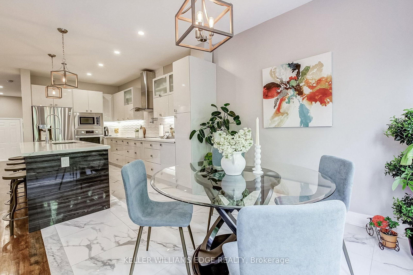 2307 Woodfield Road • Oakville, ON photo 13