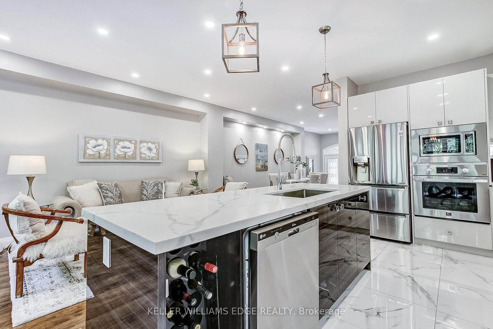 2307 Woodfield Road • Oakville, ON photo 17