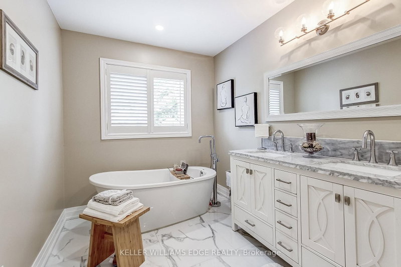 2307 Woodfield Oakville,ON L6H 6Y7 — Photo 33