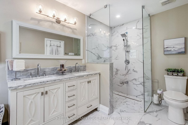 2307 Woodfield Oakville,ON L6H 6Y7 — Photo 34
