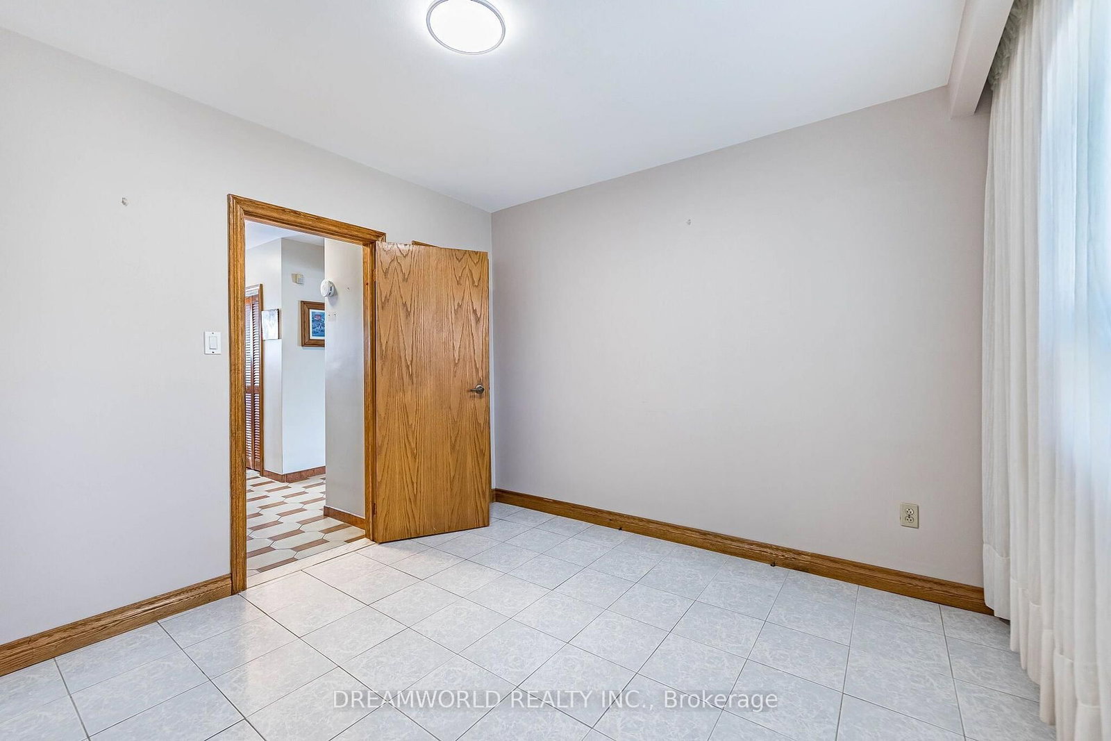 297 Derrydown Road • Toronto, ON photo 36