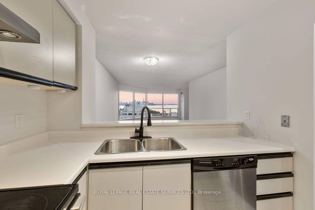 2269 Lake Shore Boulevard W • #2105 • Toronto, ON photo 7