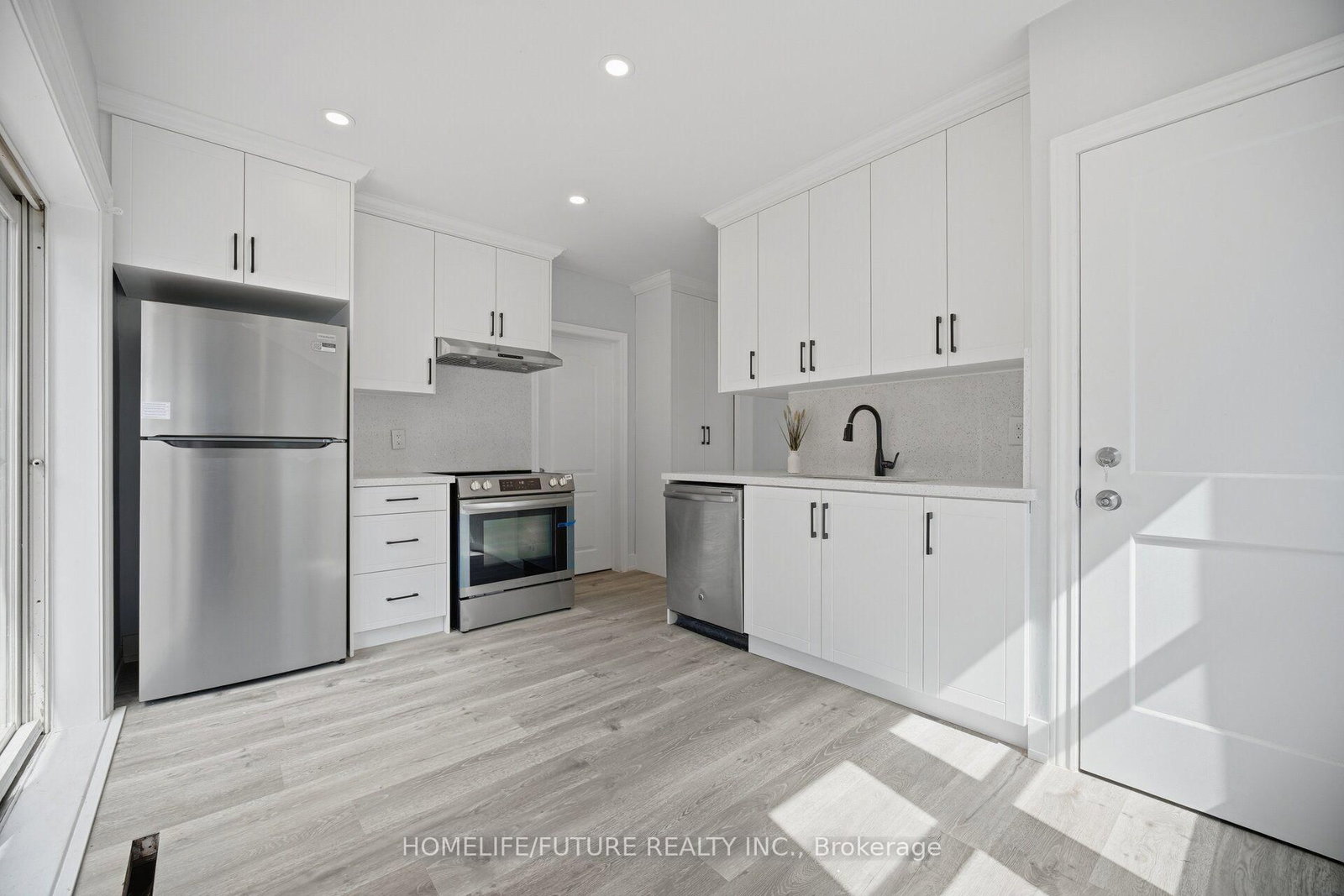 33 Brock Street • Halton Hills, ON photo 13