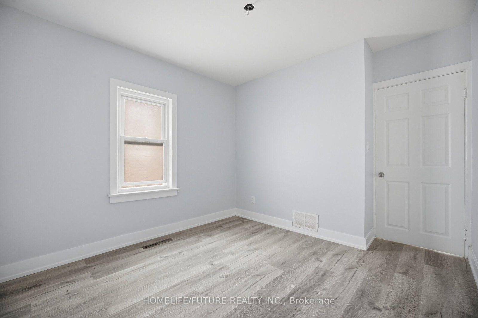 33 Brock Street • Halton Hills, ON photo 20