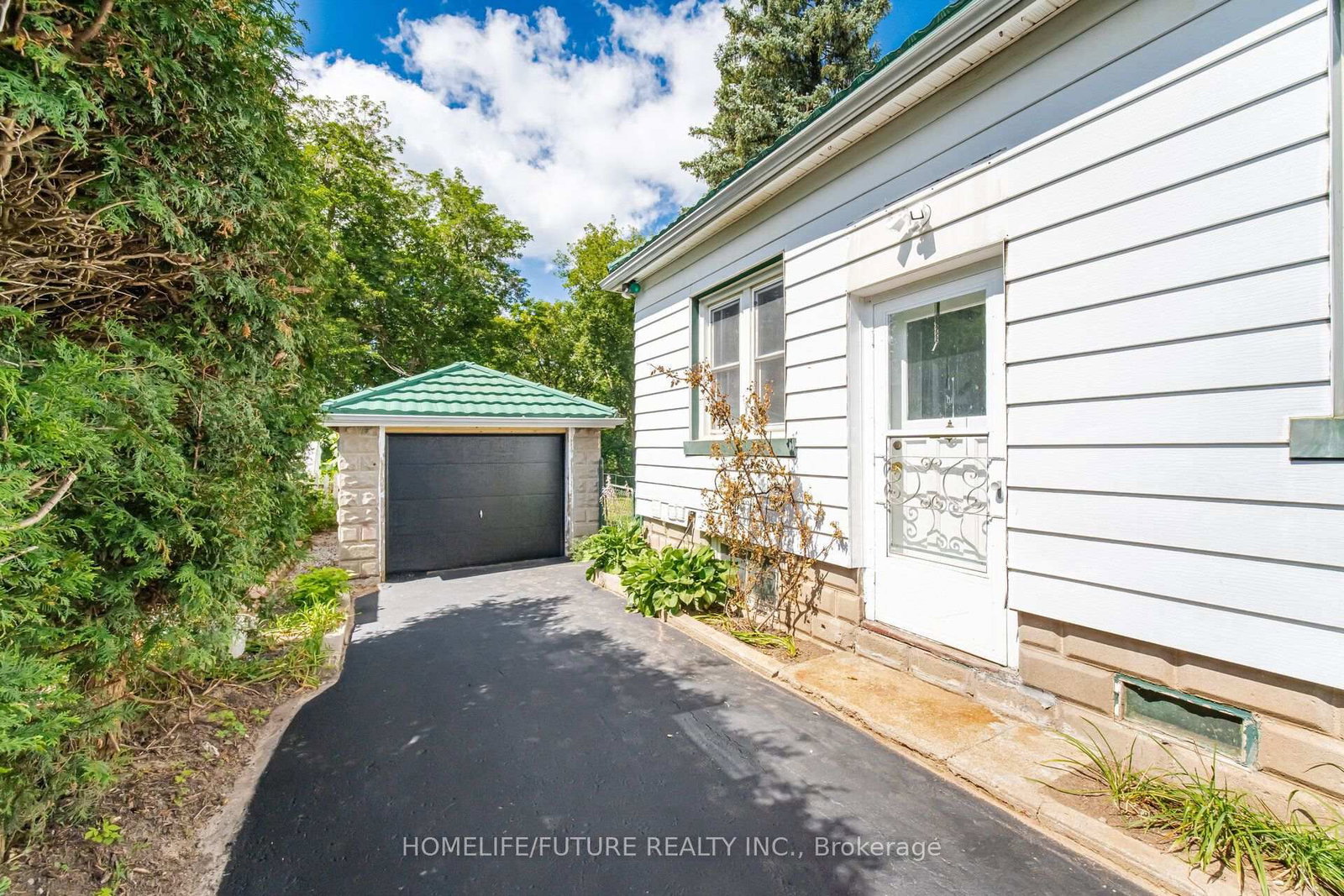 33 Brock Street • Halton Hills, ON photo 26
