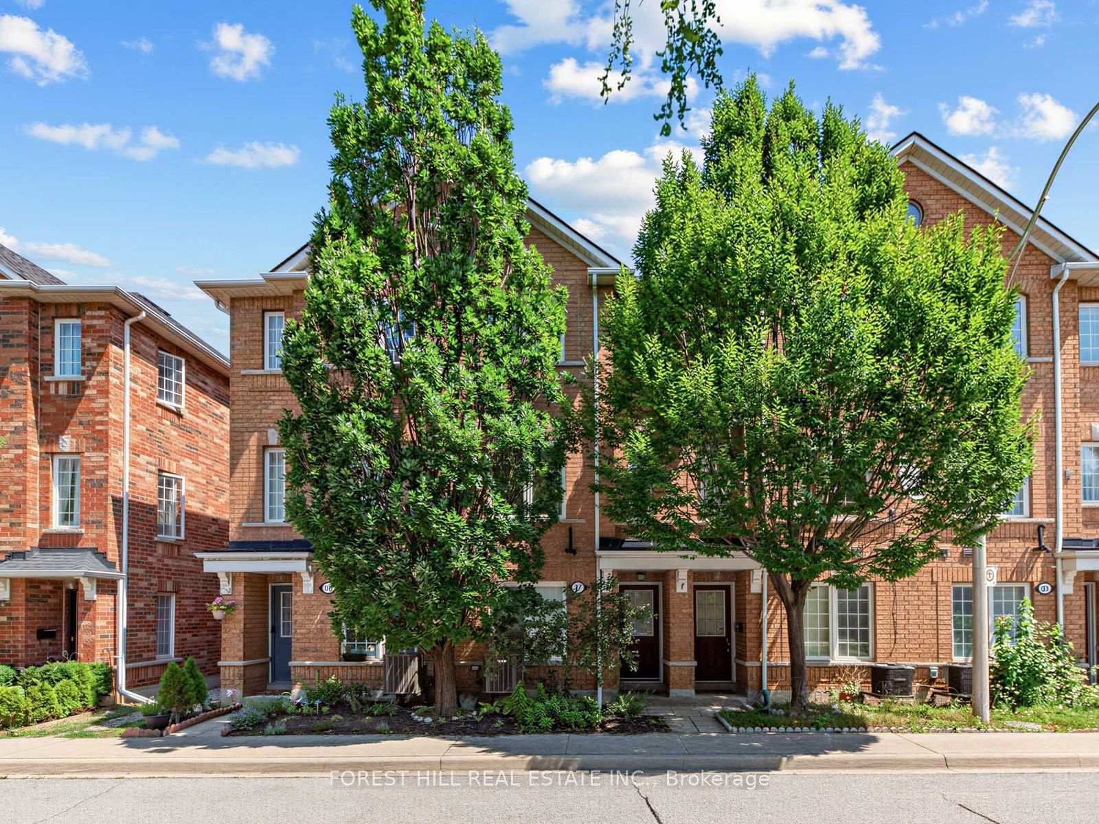 37 Birdstone Crescent • Toronto, ON photo 1