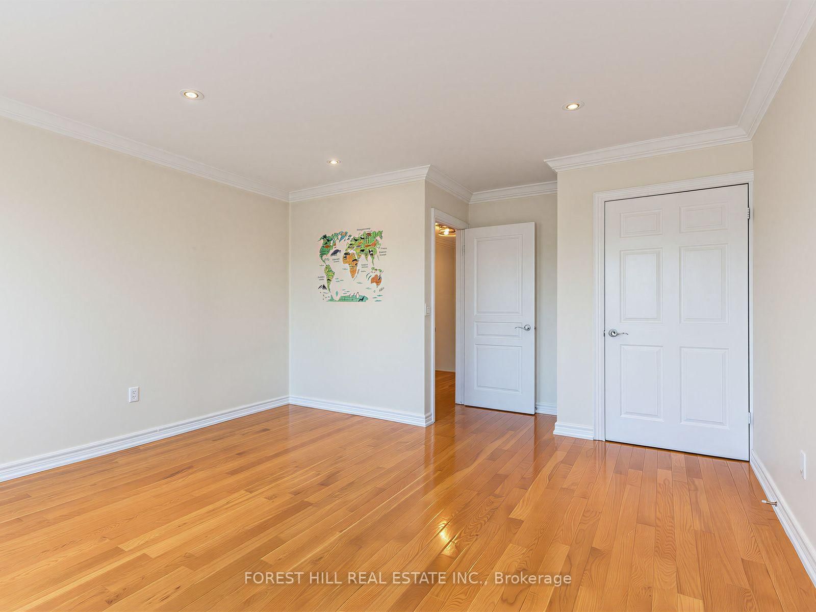 37 Birdstone Crescent • Toronto, ON photo 33