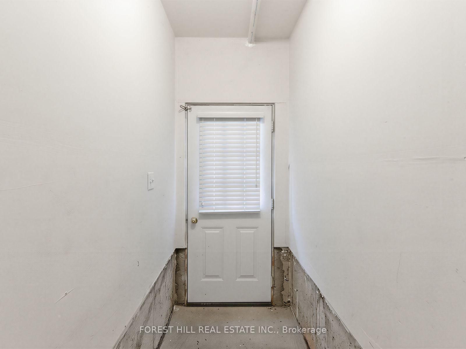 37 Birdstone Crescent • Toronto, ON photo 38
