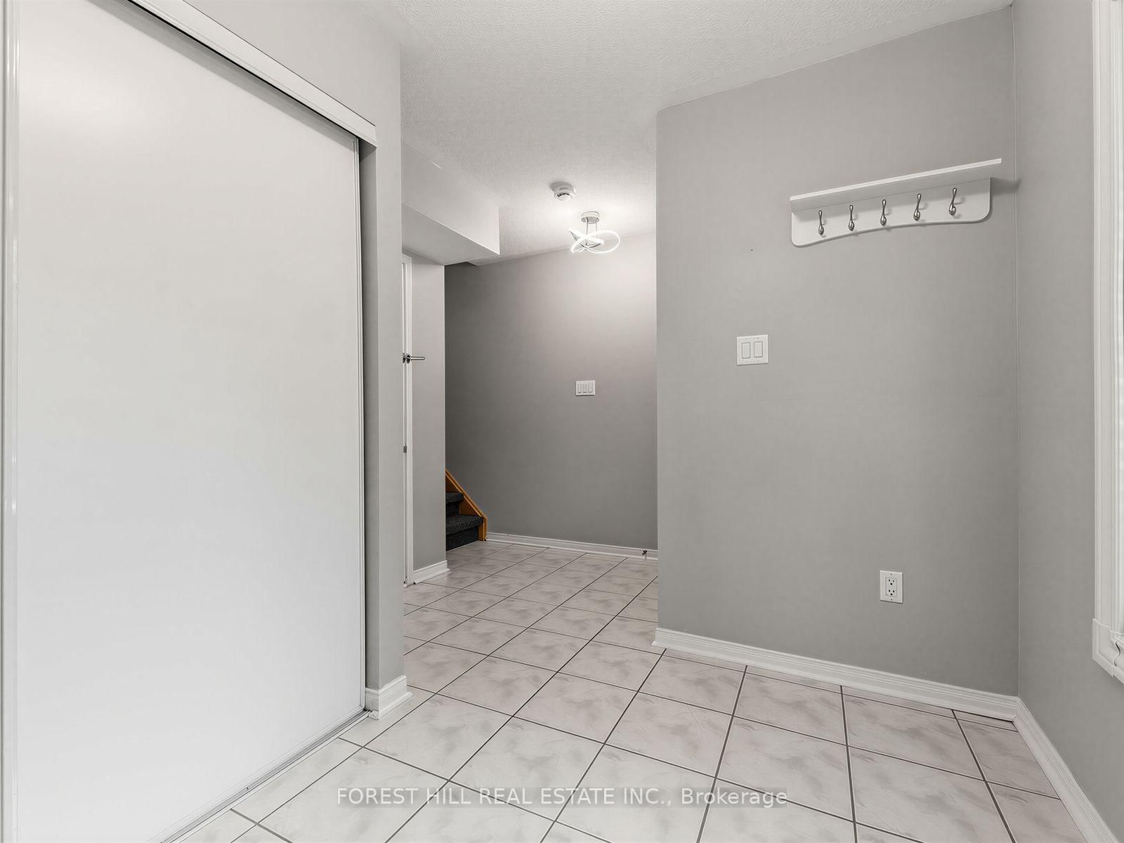 37 Birdstone Crescent • Toronto, ON photo 9