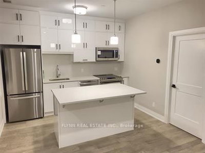 3265 Carding Mill Oakville,ON L6M 0W6 — Photo 1